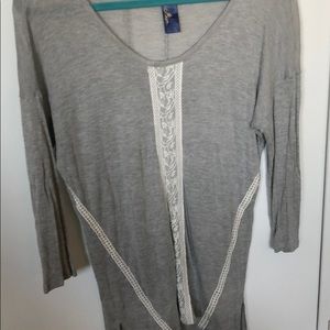Grey long sleeve shirt
